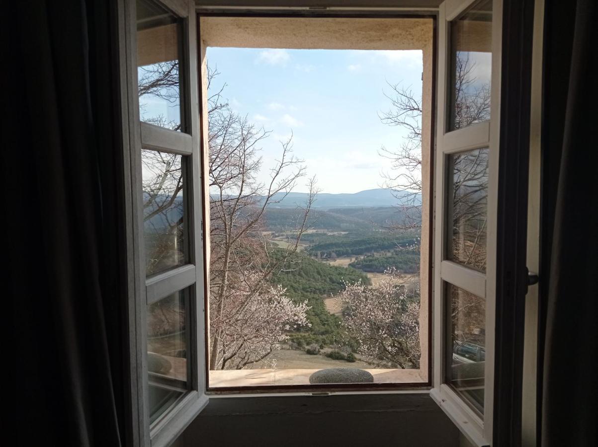Bed and Breakfast La Fontaine Bargeme Экстерьер фото