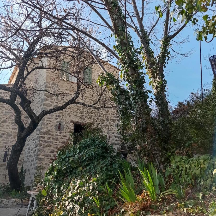 Bed and Breakfast La Fontaine Bargeme Экстерьер фото