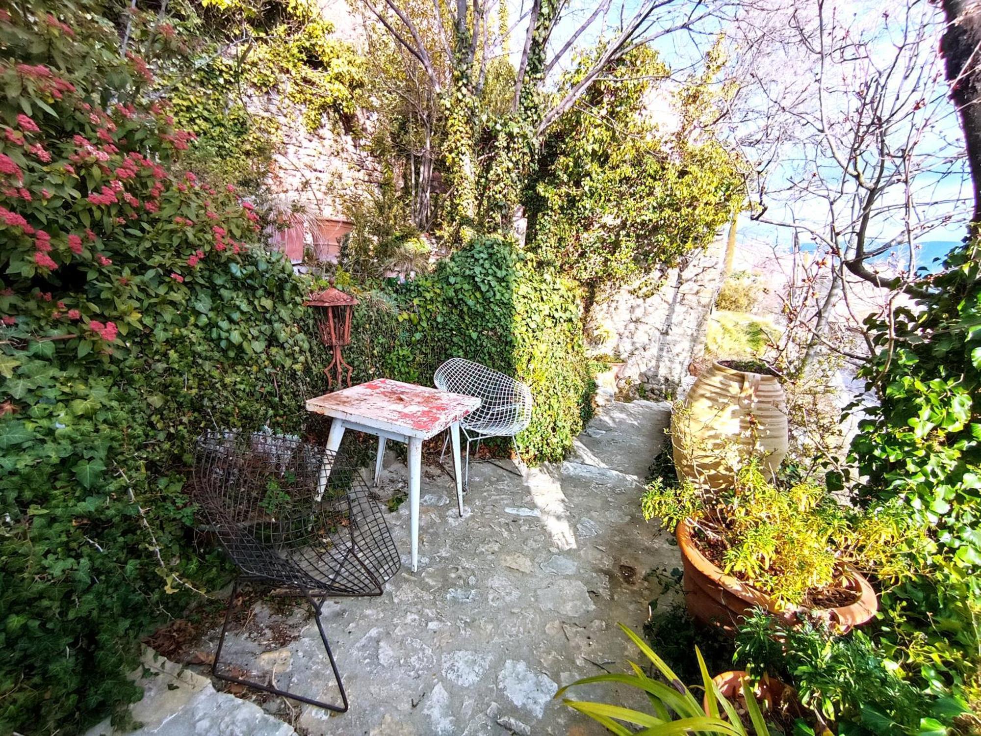 Bed and Breakfast La Fontaine Bargeme Номер фото